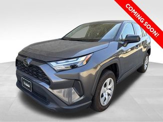 Used 2024 Toyota RAV4 LE AWD/4WD video 1