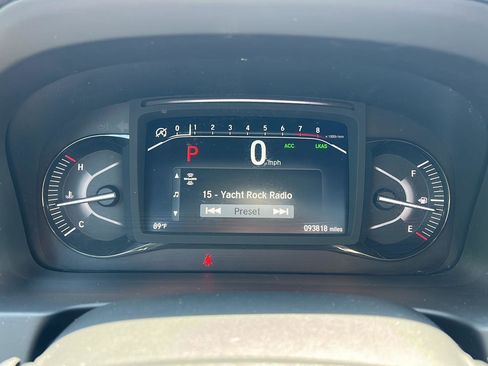 Used 2023 Honda Passport TrailSport image 11