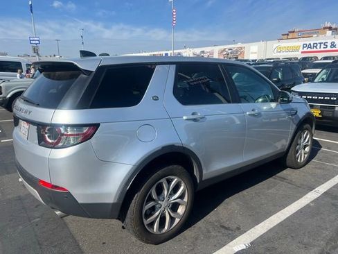 Used 2019 Land Rover Discovery Sport HSE image 8