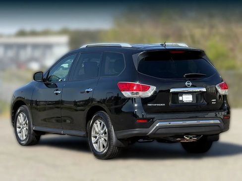 Used 2013 Nissan Pathfinder SV AWD/4WD image 10