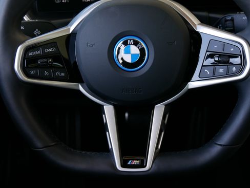 Certified 2025 BMW i4 xDrive40i w/ M Sport Package AWD/4WD image 30