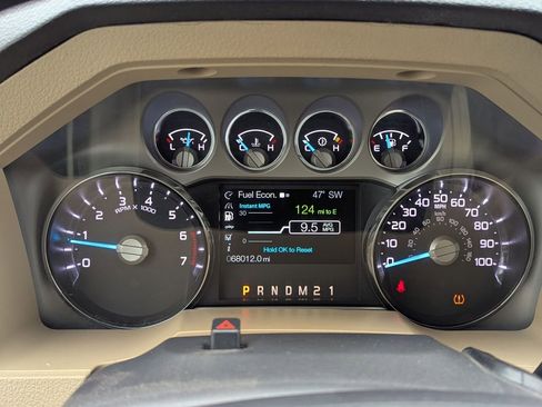 Used 2016 Ford F250 XLT w/ XLT Premium Package image 13