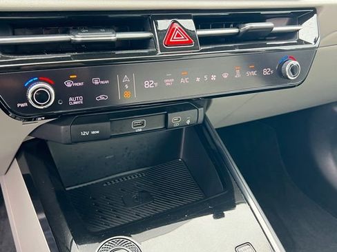 Certified 2023 Kia Niro Wind w/ Wind Preserve Package image 21