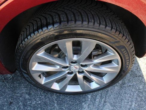 Used 2022 Buick Envision Avenir w/ Technology Package II image 7