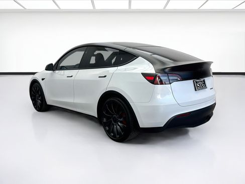 Used 2023 Tesla Model Y Performance AWD/4WD image 6