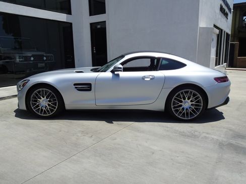 Used 2020 Mercedes-Benz AMG GT Coupe image 3