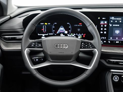 New 2025 Audi Q5 Premium image 10