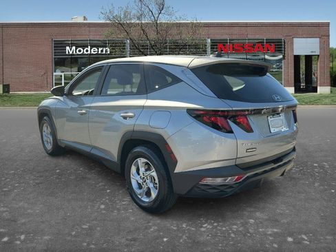 Used 2024 Hyundai Tucson SE FWD image 2