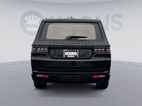 Used 2024 Jeep Grand Wagoneer Series II w/ Quick Order Packagew 28T image 5