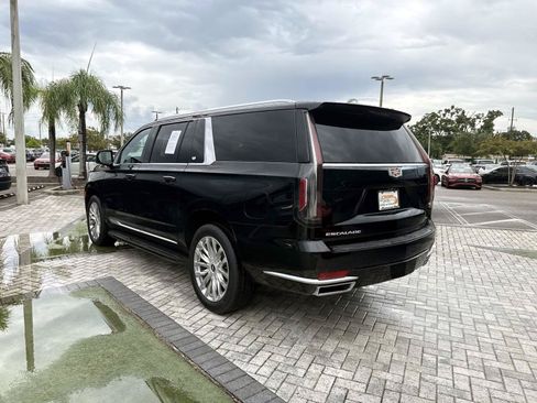Used 2023 Cadillac Escalade ESV Premium Luxury AWD/4WD image 4