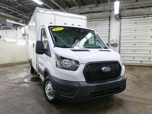 Used 2023 Ford Transit 350 DRW RWD image 3