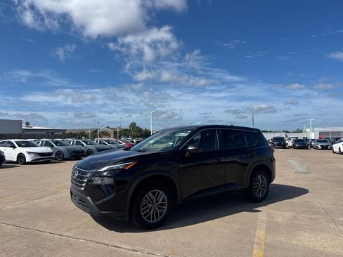 Certified 2024 Nissan Rogue S AWD/4WD image 9