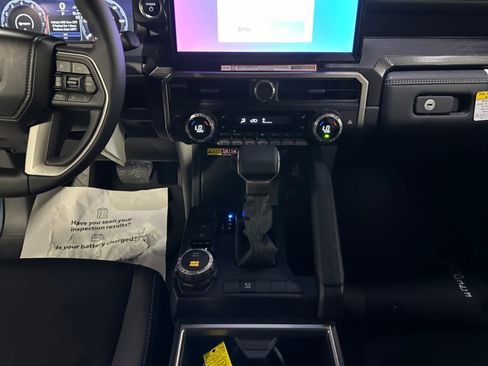 New 2025 Toyota 4Runner Limited image 11