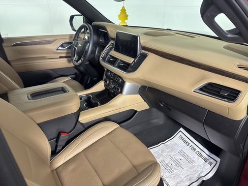 Used 2024 Chevrolet Suburban Premier image 11