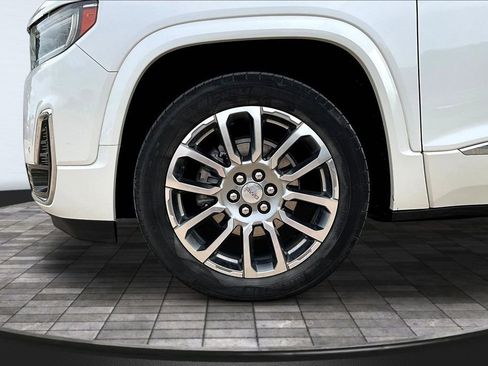 Used 2023 GMC Acadia Denali w/ Denali Ultimate Package AWD/4WD image 35