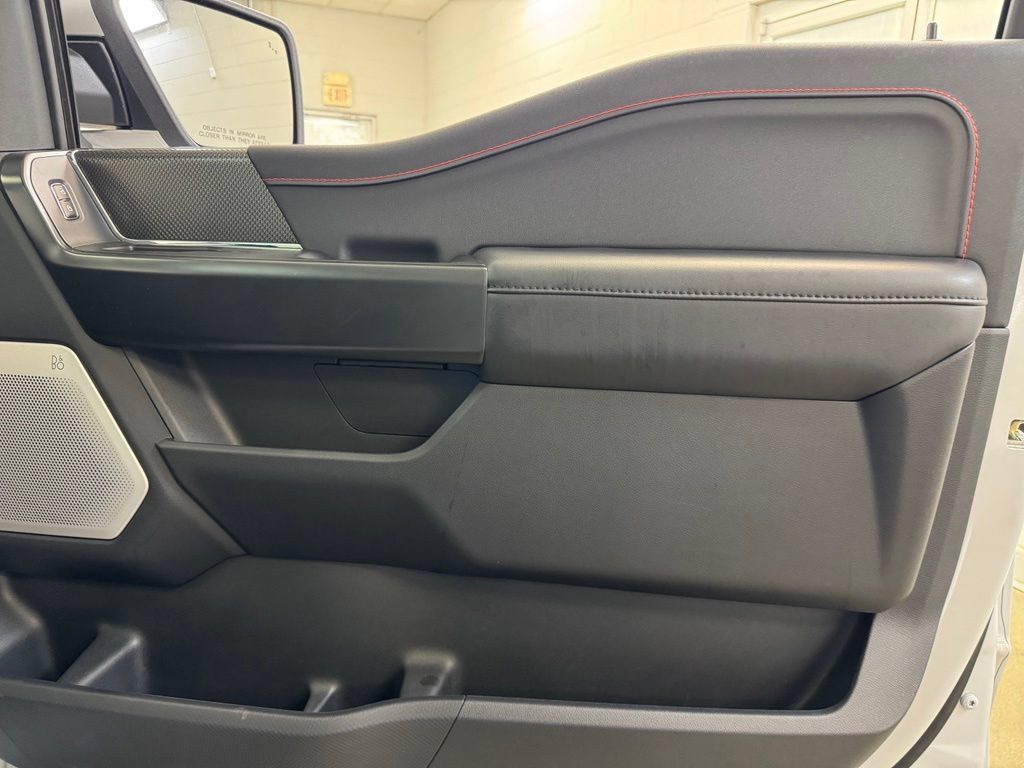 Used 2025 Ford F150 Raptor AWD/4WD image 34