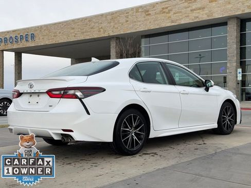 Used 2024 Toyota Camry SE image 22