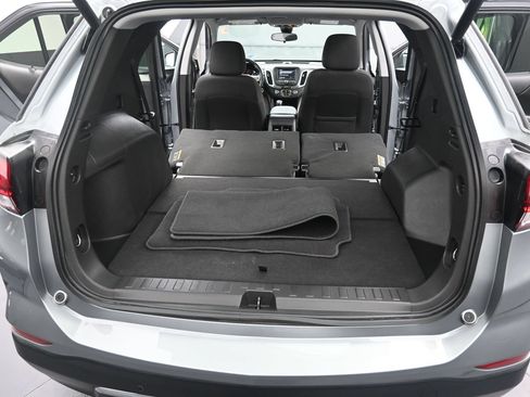 Used 2024 Chevrolet Equinox LT AWD/4WD image 40