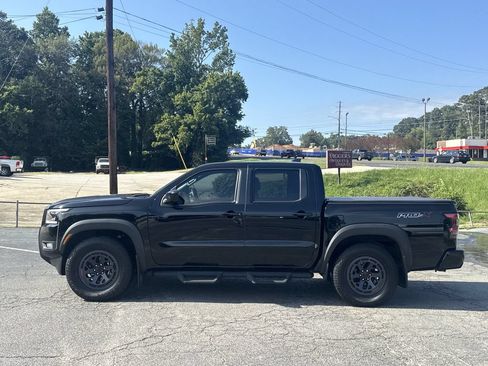 Used 2025 Nissan Frontier Pro-X RWD image 4