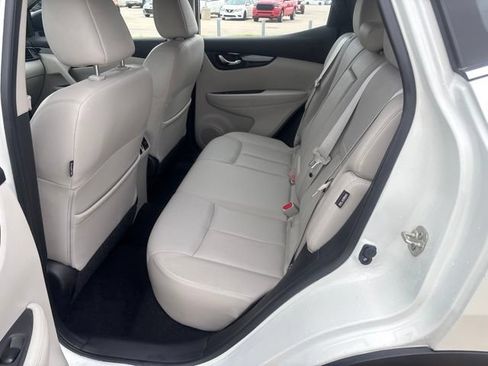 Used 2022 Nissan Rogue Sport SL FWD image 25