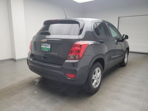 Used 2019 Chevrolet Trax LS w/ Tint and Cruise Package FWD image 9