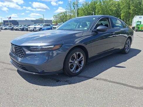 Used 2024 Honda Accord EX-L image 3