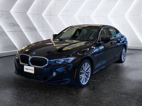 Used 2024 BMW 330e xDrive image 3