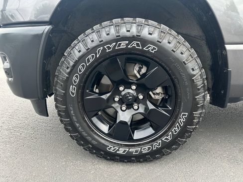 Used 2025 RAM 1500 Warlock AWD/4WD image 12
