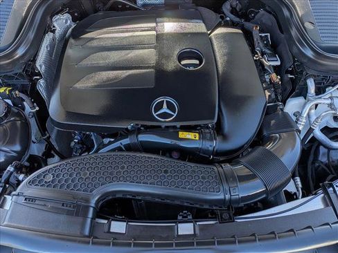 Certified 2022 Mercedes-Benz GLC 300 image 22
