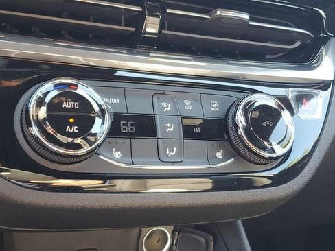 New 2026 Buick Envista Sport Touring FWD image 22