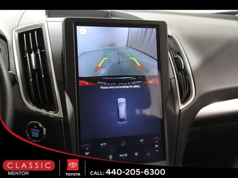 Used 2024 Ford Edge SEL image 13