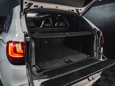 Used 2017 BMW X5 M image 47