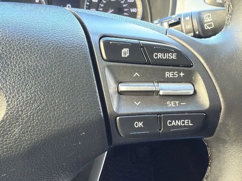 Used 2018 Hyundai Kona SEL image 11