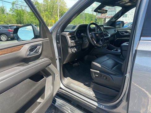 Used 2022 Chevrolet Tahoe High Country AWD/4WD image 12