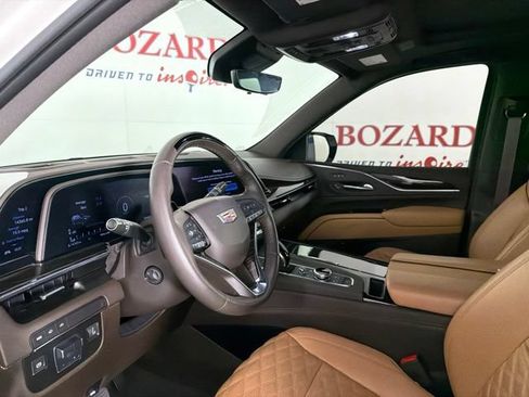 Used 2022 Cadillac Escalade Premium Luxury w/ Performance Package RWD image 12