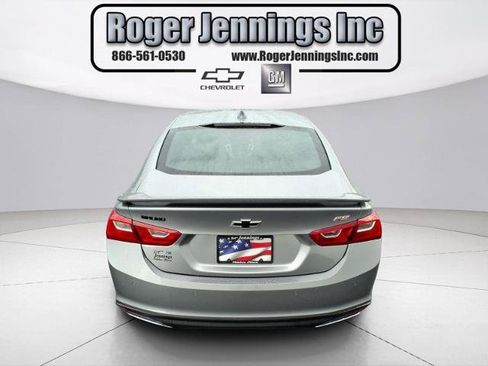 Used 2025 Chevrolet Malibu RS FWD image 23