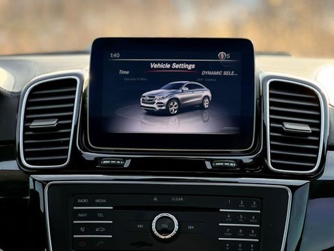 Used 2018 Mercedes-Benz GLE 43 AMG 4MATIC Coupe image 40