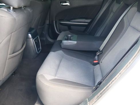 Used 2022 Dodge Charger SXT RWD image 18