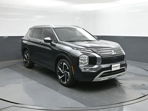 Used 2024 Mitsubishi Outlander SEL image 17