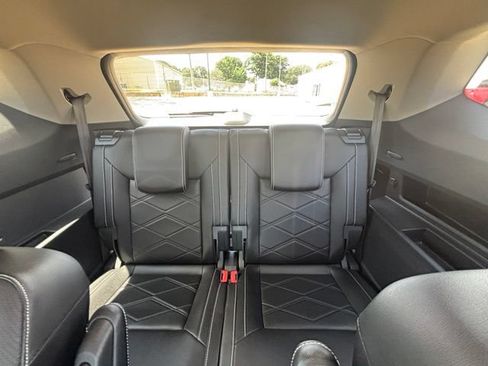 Used 2024 Volkswagen Atlas SE FWD image 26