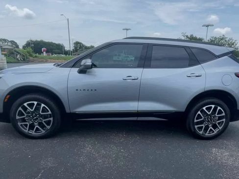 Used 2025 Chevrolet Blazer RS w/ Driver Confidence II Package FWD image 5
