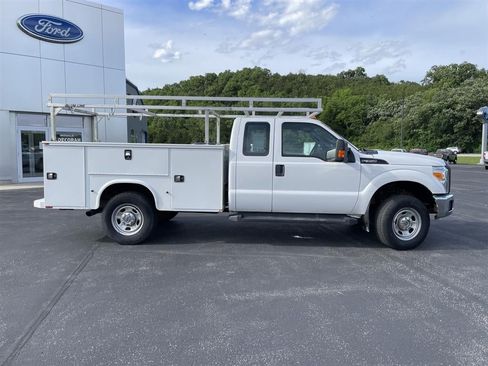 Used 2016 Ford F350 XL w/ Power Equipment Group AWD/4WD image 2