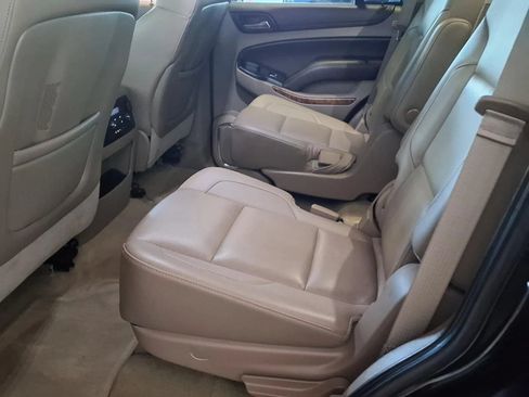 Used 2016 Chevrolet Tahoe LTZ AWD/4WD image 15