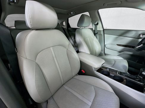 Used 2018 Kia Optima EX w/ Premium Package image 27