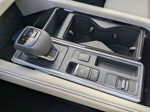 New 2026 Nissan Pathfinder SL FWD image 23