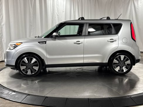 Used 2014 Kia Soul ! FWD image 8