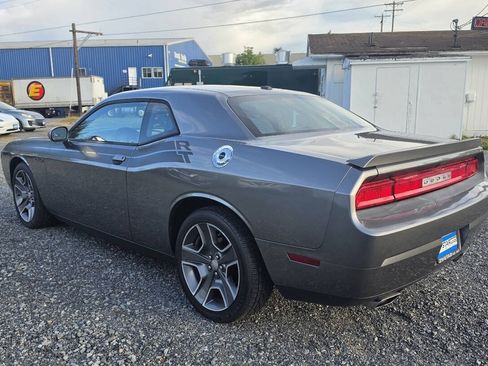Used 2012 Dodge Challenger R/T RWD image 5