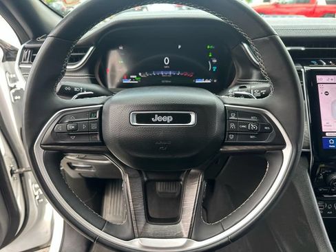 Used 2024 Jeep Grand Cherokee Limited 4xe AWD/4WD image 13