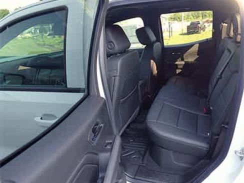 New 2025 Chevrolet Colorado LT w/ LT Convenience Package AWD/4WD image 26