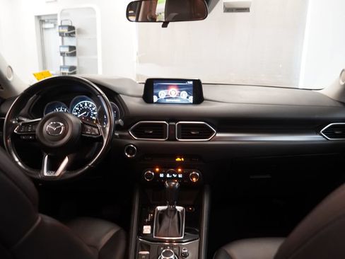 Used 2017 MAZDA CX-5 Touring FWD image 18